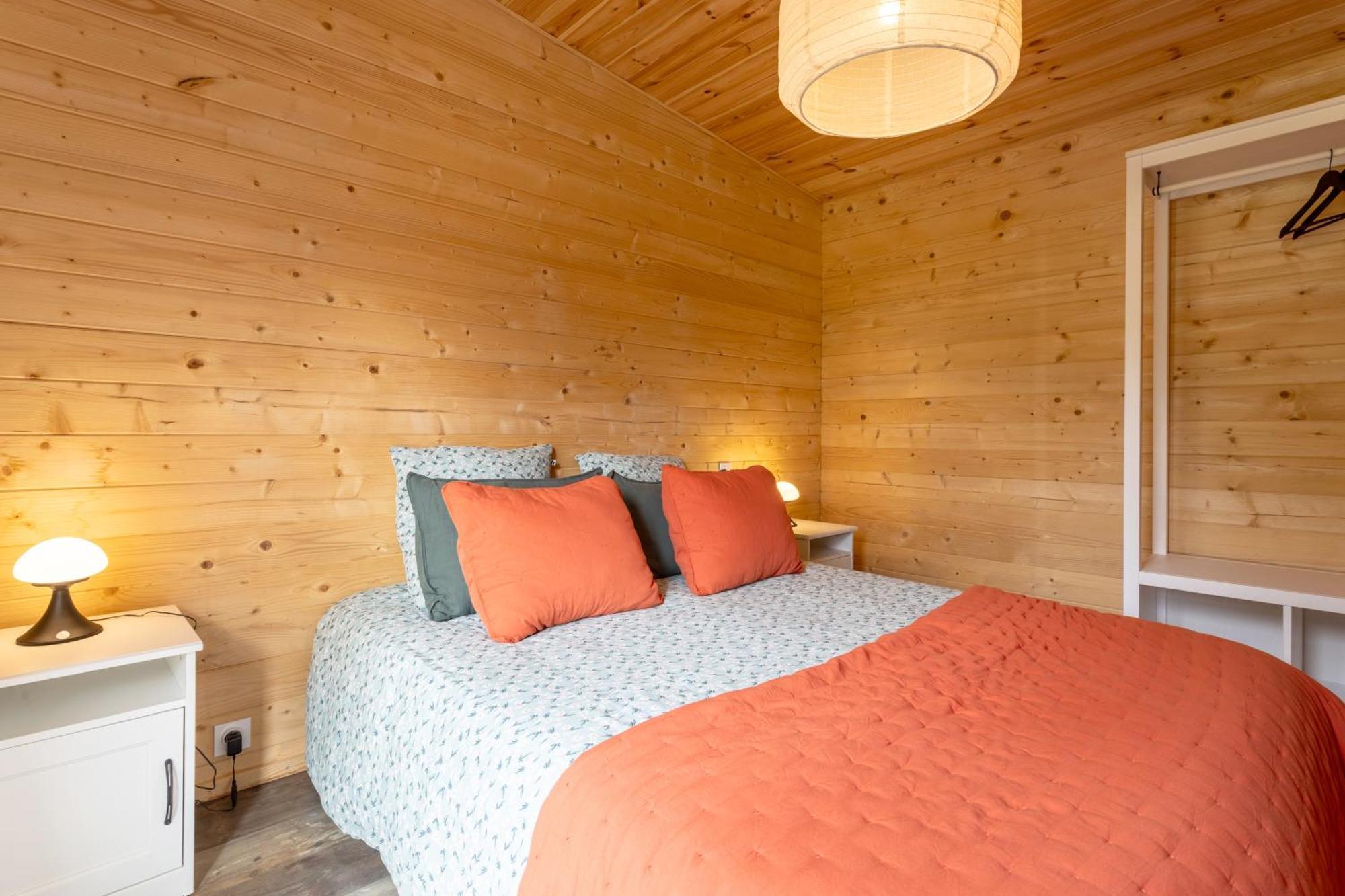 Chalet 4 Pers Landeleau 2Kms Canal エクステリア 写真